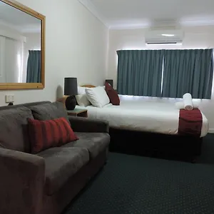 osheas-royal-hotel.queenslandhotels.net/